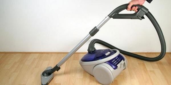 máy hút bụi gia đình