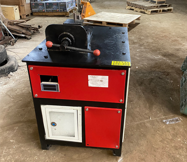 Máy uốn ống 1 trục phi 51