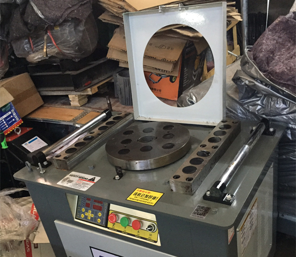 Máy Uốn Sắt Thép GW50-Bảng Điện Tử