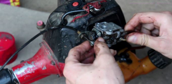 máy cắt cỏ không nổ máy