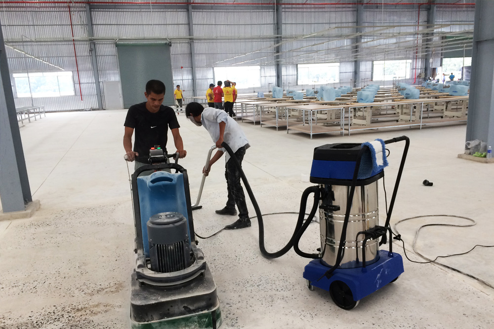 Tại sao cần máy hút bụi công nghiệp công suất lớn cho nhà xưởng?