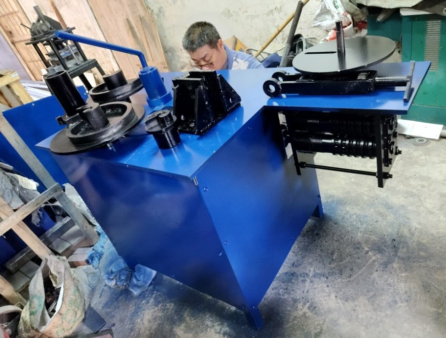 Tại sao công suất máy uốn sắt quan trọng?