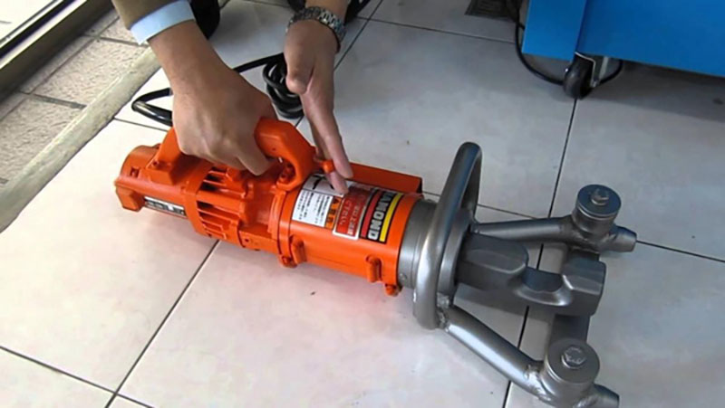 Tổng quan về máy uốn sắt cầm tay