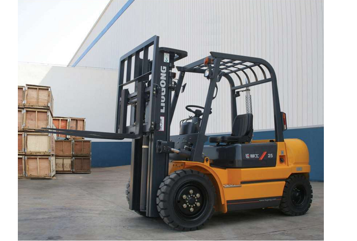 Ưu điểm của xe nâng hàng Komatsu