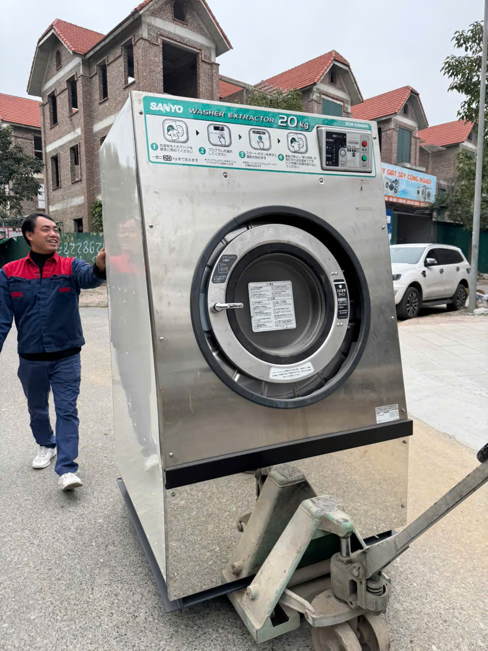 Máy giặt công nghiệp Sanyo 20kg