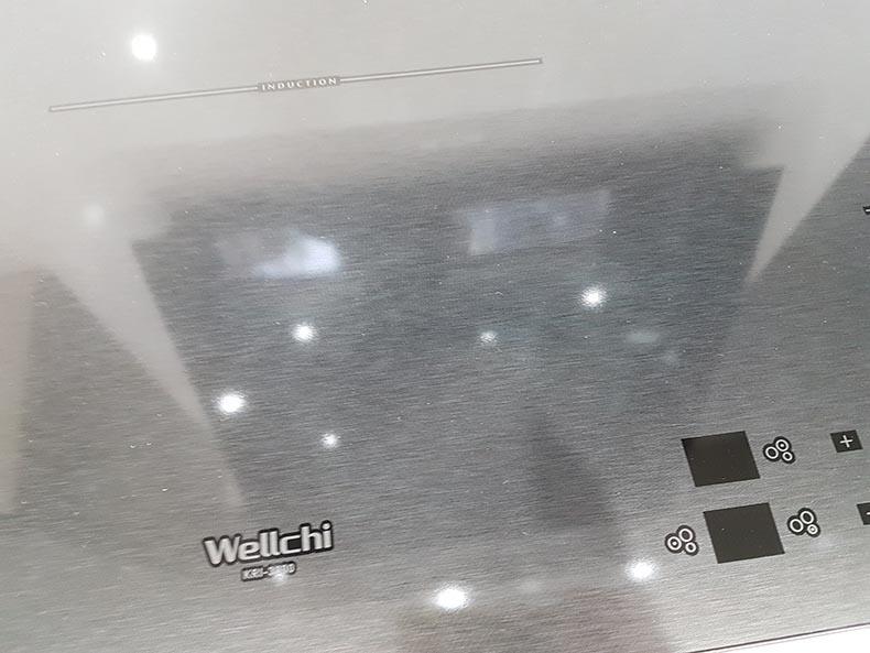 Bếp từ 3 vùng nấu Wellchi KRI-3200