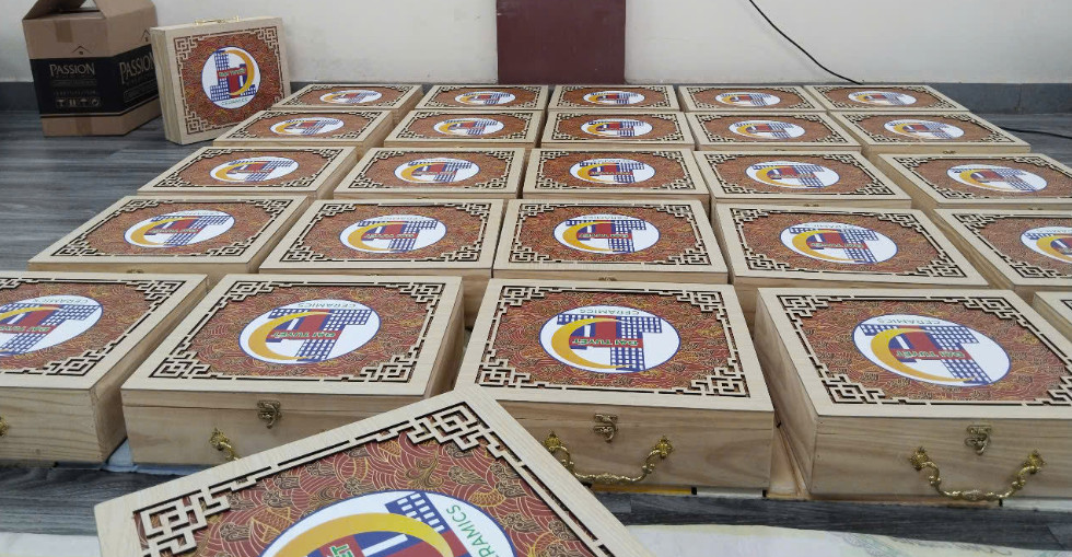 Đóng hàng hộp quà tặng tết gửi đi Bình PHước