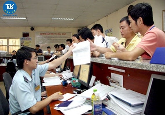 co-the-gia-han-ma-nhan-vien-dai-ly-lam-thu-tuc-hai-quan-duoc-khong