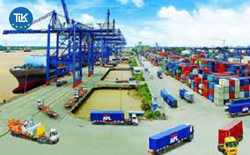 thu-tuc-cap-giay-phep-qua-canh-hang-hoa-la-vu-khi-vat-lieu-no-tien-chat-thuoc-no-cong-cu-ho-tro