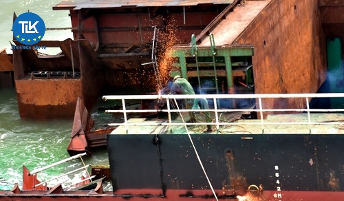 quyet-dinh-dua-co-so-pha-do-tau-bien-vao-hoat-dong