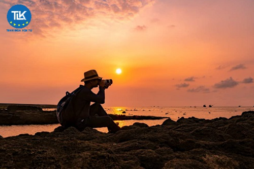 thu-tuc-cap-giay-phep-dua-tac-pham-nhiep-anh-tu-viet-nam-ra-nuoc-ngoai-trien-lam-tham-quyen-cua-bo-van-hoa-the-thao-va-du-lich