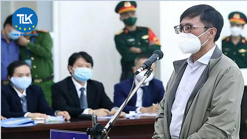 toi-lam-dung-chuc-vu-quyen-han-chiem-doat-tai-san-co-bi-xu-ly-khi-da-ve-huu