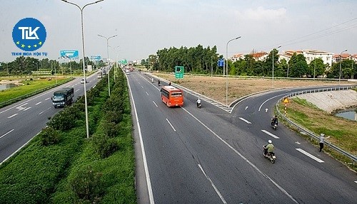 cap-giay-phep-thi-cong-xay-dung-cong-trinh-thiet-yeu-trong-pham-vi-bao-ve-ket-cau-ha-tang-giao-thong-duong-bo-cua-quoc-lo-duong-bo-cao-toc-dang-khai-thac