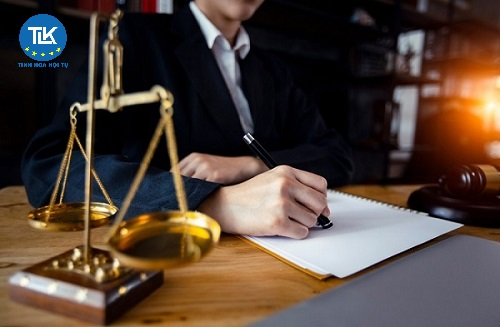 thu-tuc-dieu-chinh-bo-sung-han-ngach-san-xuat-nhap-khau-cac-chat-duoc-kiem-soat