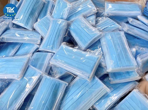 tam-ngung-kinh-doanh-tam-nhap-tai-xuat-khau-trang-gang-tay-y-te