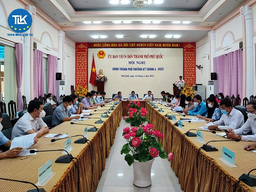 ubnd-thanh-pho-phu-quoc-kien-giang-tuyen-dung-cong-chuc-cap-xa-den-het-ngay-30-6-2022