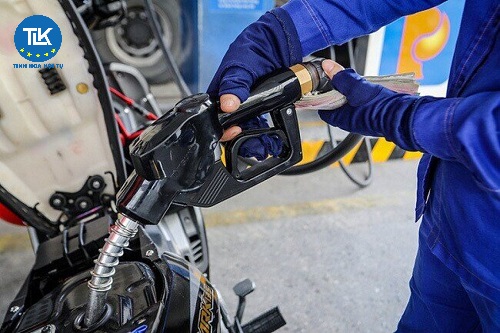 quy-dinh-ve-muc-thue-bao-ve-moi-truong-voi-xang-tu-ngay-11-7-2022