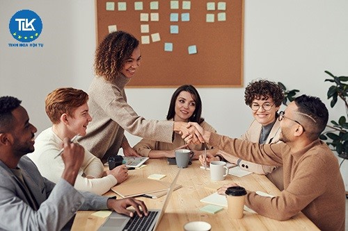 thu-tuc-cap-lai-giay-phep-lao-dong-cho-chuyen-gia-khoa-hoc-cong-nghe-lam-viec-tai-viet-nam