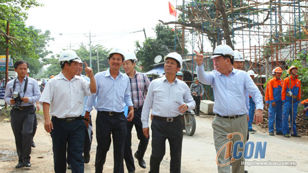 Đẩy mạnh tiến độ thi công công trình lưới điện