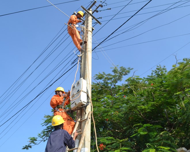 Hơn 3 tỷ đồng đưa điện ra đồng sản xuất hành, tỏi