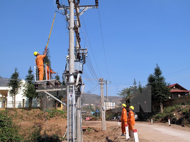 Đầu tư nâng cấp lưới điện nông thôn tại Vĩnh Long