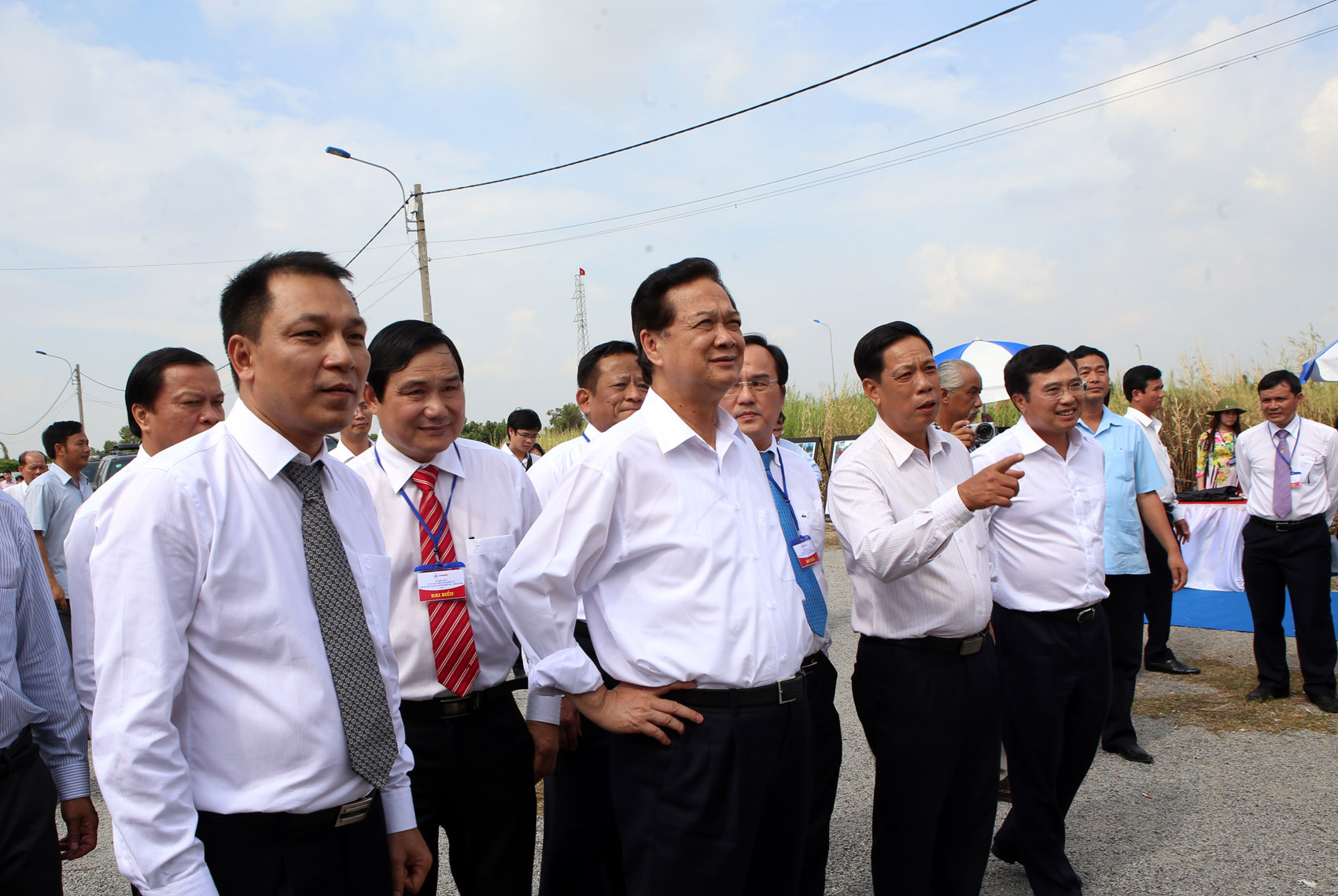 Đường dây 100KV vượt biển dài nhất Việt Nam