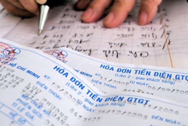 Lỗ do biến động tỉ giá, EVN kiến nghị tăng giá điện