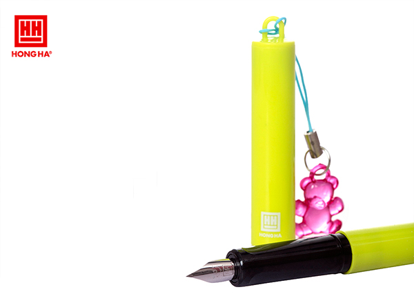 Bút Hồng Hà vỏ kim loại màu vàng