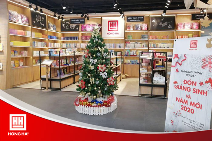 văn phòng phẩm Hồng Hà Hà Nội có không gian trưng bày rộng rãi