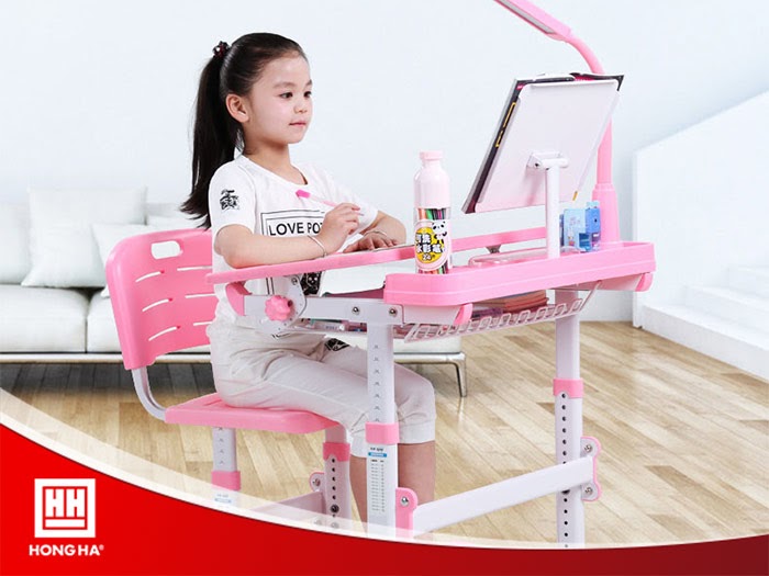 Tư thế ngồi đúng chuẩn của bé