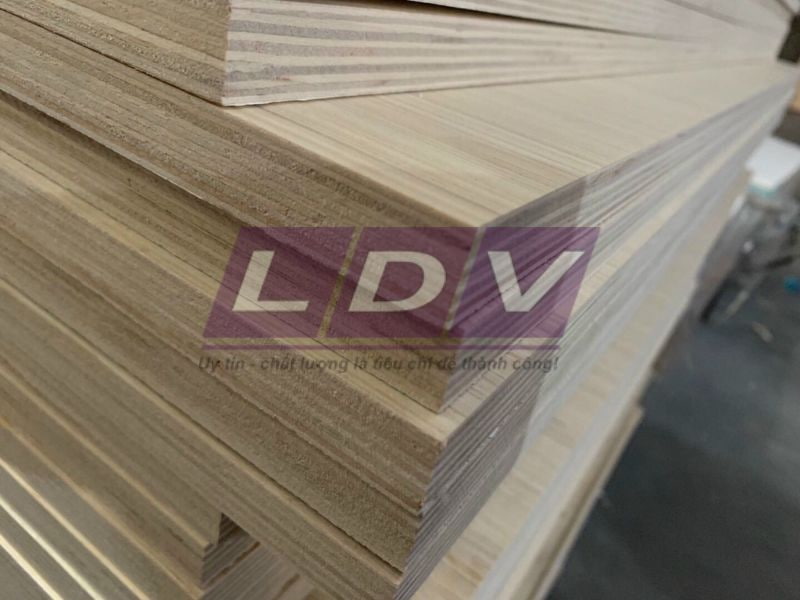 Đặc điểm của gỗ Plywood