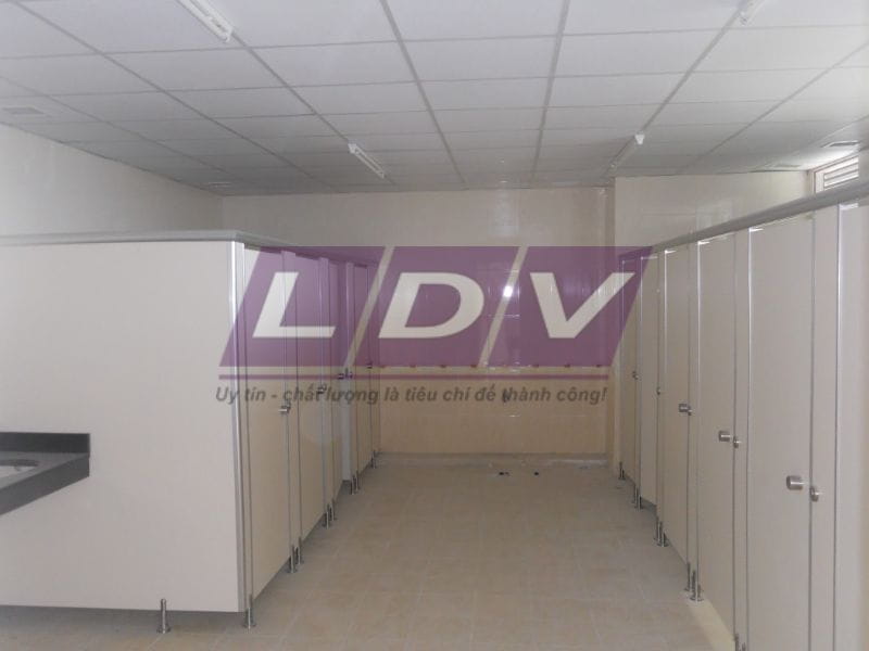 Kích thước tiêu chuẩn vách ngăn vệ sinh