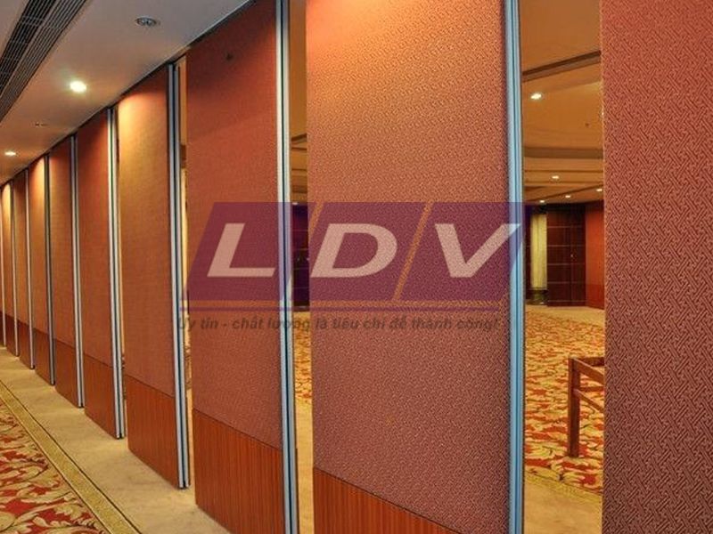 Ray treo và bi di chuyển