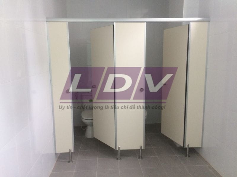 Ưu điểm vách ngăn vệ sinh