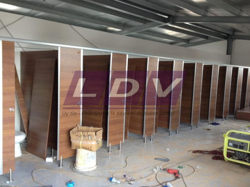 Ưu điểm về vách ngăn vệ sinh