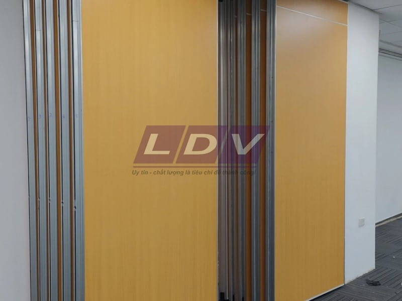 Vách ngăn gỗ công nghiệp bề mặt Melamine