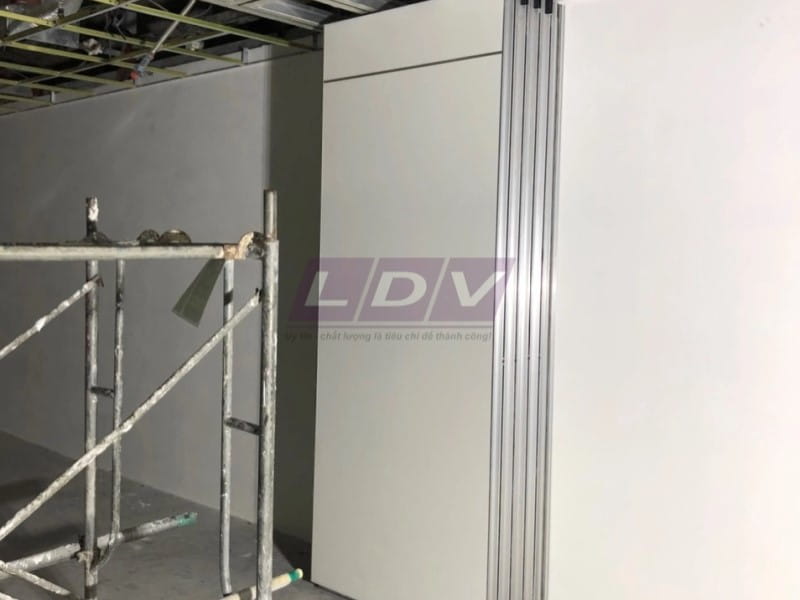 Vách ngăn xếp phủ melamine chống trầy xước