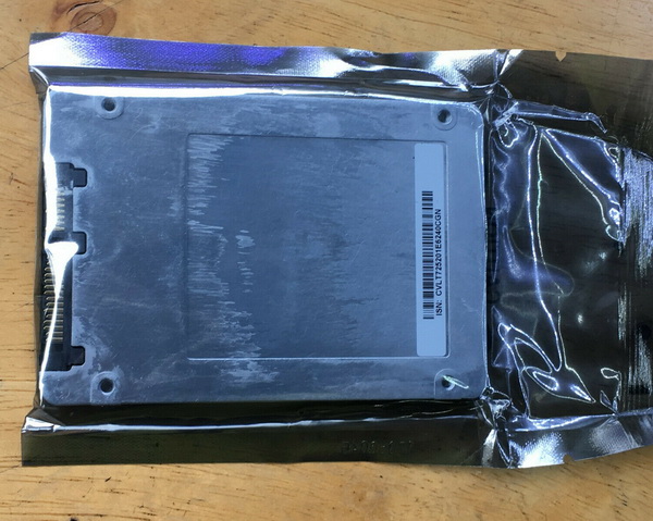 ổ cứng SSD 240gb intel pro 5400s