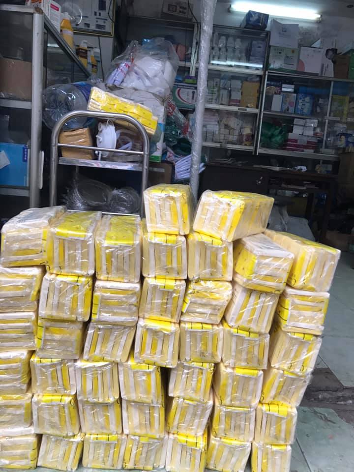 Bông mút rửa mặt