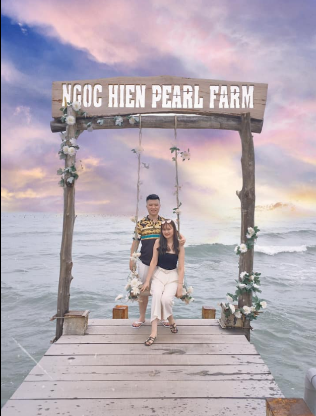 Những hình ảnh ghi lại những khoảnh khắc thật vui tươi và mãn nguyện của khách hàng