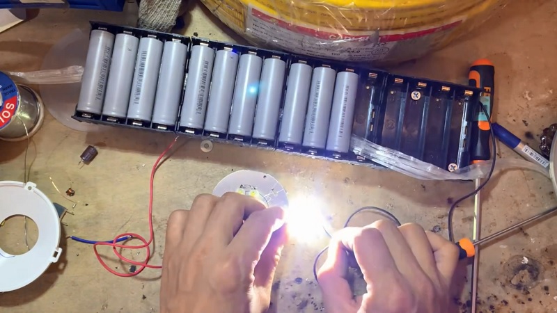 Kiểm tra cực âm dương của bóng led luxseon