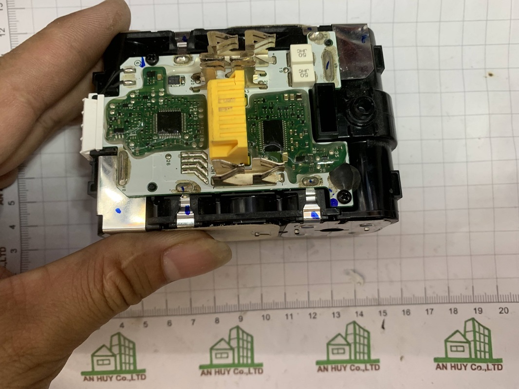 Pin makita 18V chính hãng