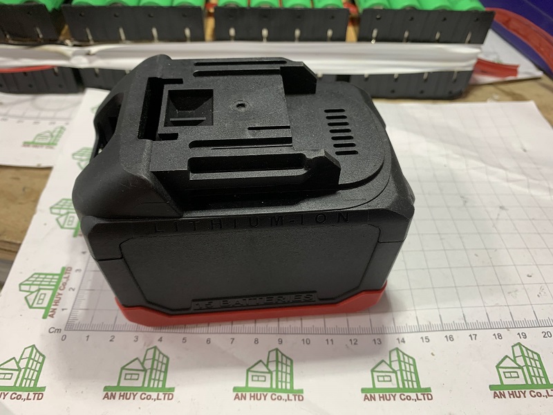 vỏ makita 15 cell chống sốc