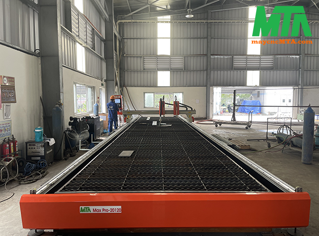 Máy cắt Plasma CNC