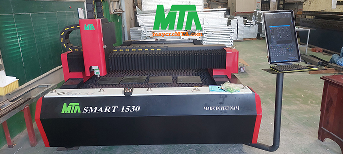 máy cắt cnc laser