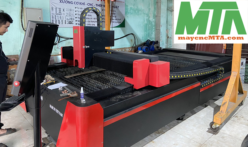 máy cắt laser