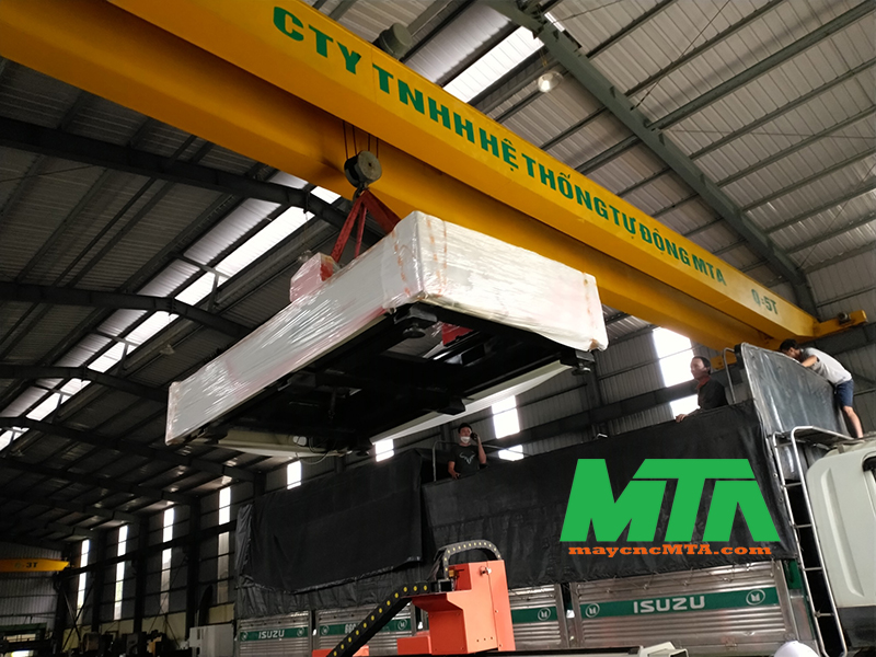 máy cắt laser cnc