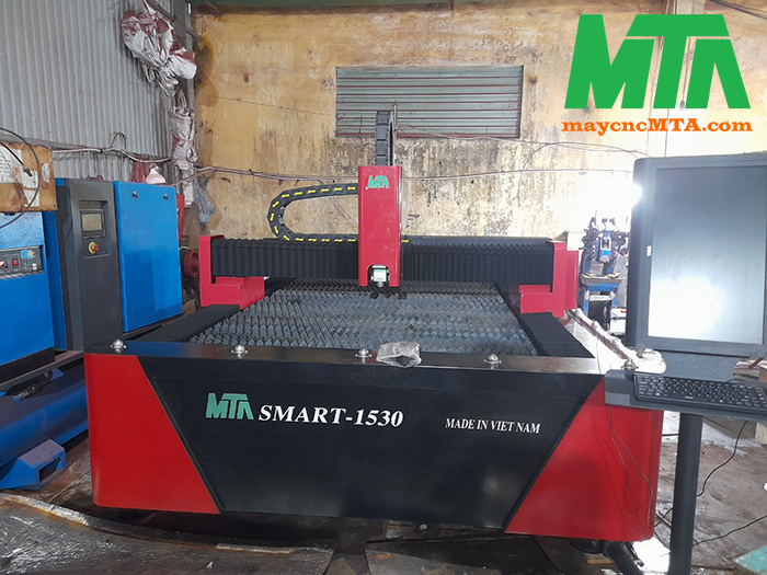 Máy cắt Laser CNC