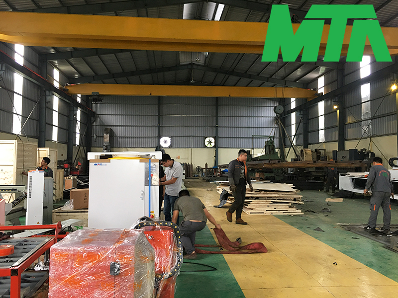 máy cắt laser fiber