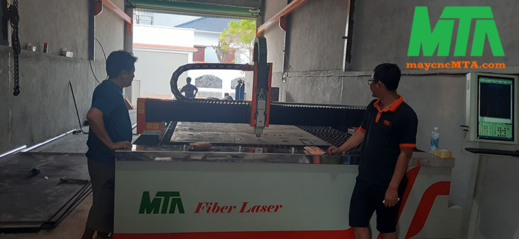 máy cát laser fiber